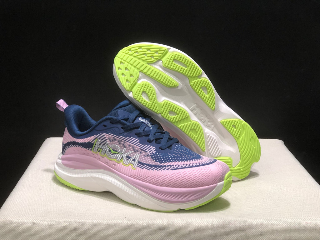 HOKA ONE ONE SKYFLOW