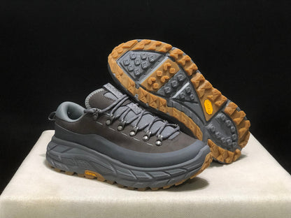 HOKA ONE ONE Tor Summit