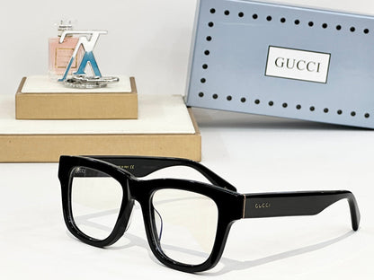 GUCCI Sunglasses GG1135S